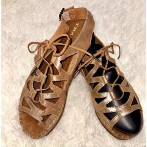 TRASK BRAZIL GLADIATORS SANDALS Size 11 $120 BRONZE GOLD